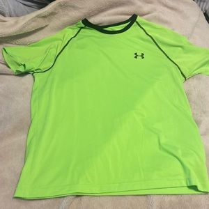 Under armour loose fit t shirt